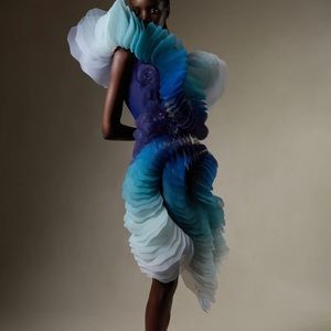 Meet your Posher, Adriana